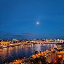 Nächtliches Panorama in Budapest